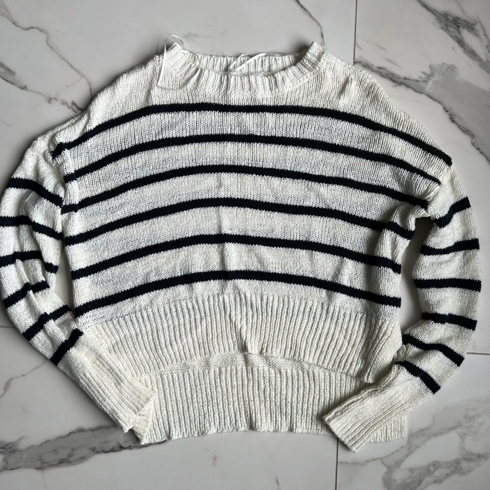 C&C California crop sweater size small